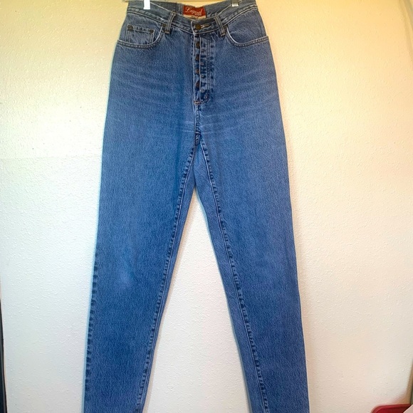 Vintage Denim - 🍁 Vintage Buckle jeans